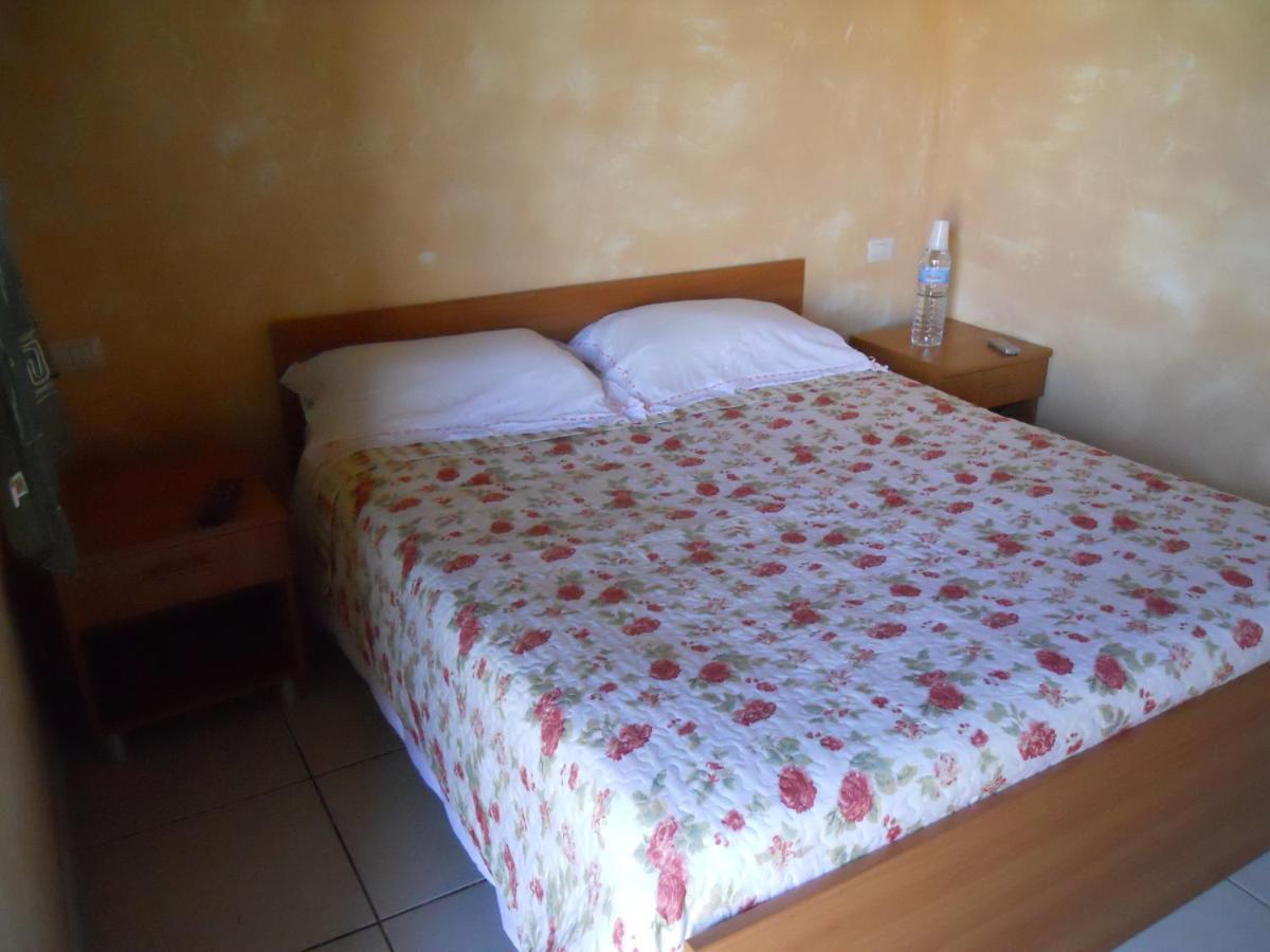 Villa Agriturismo Su Nuratolu à Sagama Chambre photo