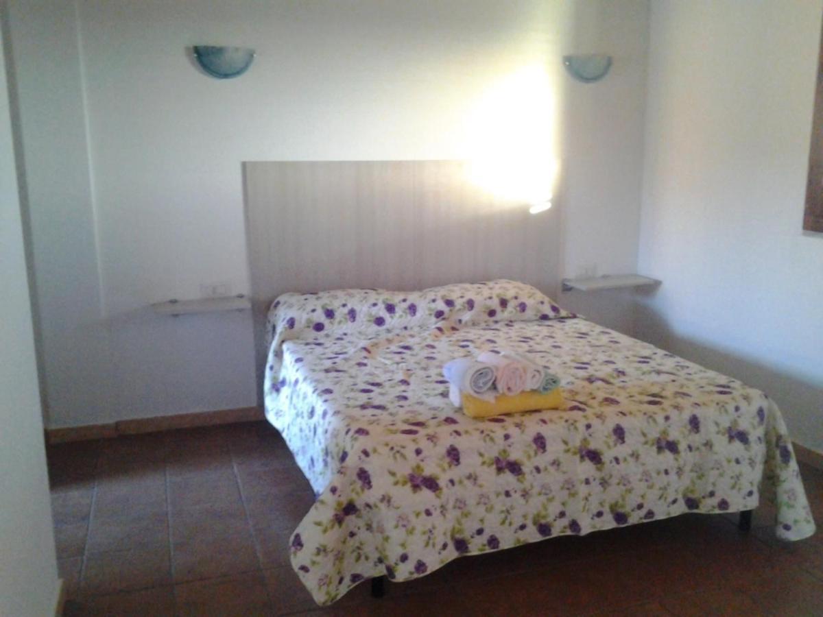 Villa Agriturismo Su Nuratolu à Sagama Chambre photo